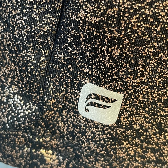 Fabletics, metallic bronze and black T back, active halter tank top. Size L - Picture 5 of 10